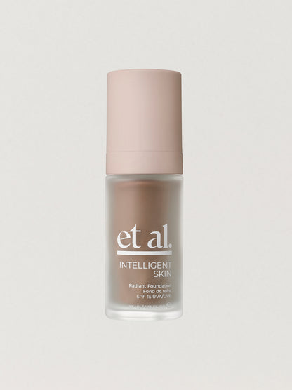 INTELLIGENT SKIN RADIANT FOUNDATION