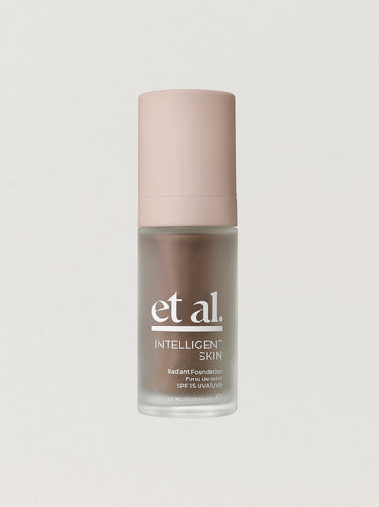 INTELLIGENT SKIN RADIANT FOUNDATION